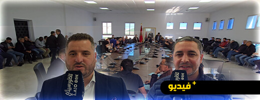 رئيس جماعة إمزورن الجديد يعد الساكنة بتنمية المدينة وإعادة هيكلتها رئيس جماعة إمزورن الجديد يعد الساكنة بتنمية المدينة وإعادة هيكلتها
