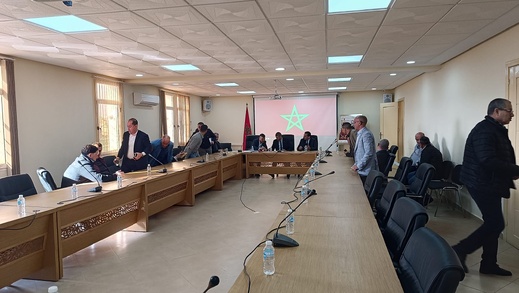 انتخابات جزئية تلوح في الأفق بجماعة سلوان بعد إحالة طلبات عزل نواب الرئيس إلى القضاء انتخابات جزئية تلوح في الأفق بجماعة سلوان بعد إحالة طلبات عزل نواب الرئيس إلى القضاء