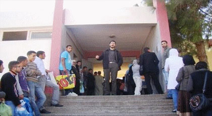 طلبة الدراسات الأمازيغية بوجدة، يطالبون بفتح ماستر خاص بالأمازيغية طلبة الدراسات الأمازيغية بوجدة، يطالبون بفتح ماستر خاص بالأمازيغية