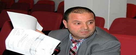 رئيس جماعة بني شيكر المعزول يسلم نفسه للدرك الملكي رئيس جماعة بني شيكر المعزول يسلم نفسه للدرك الملكي