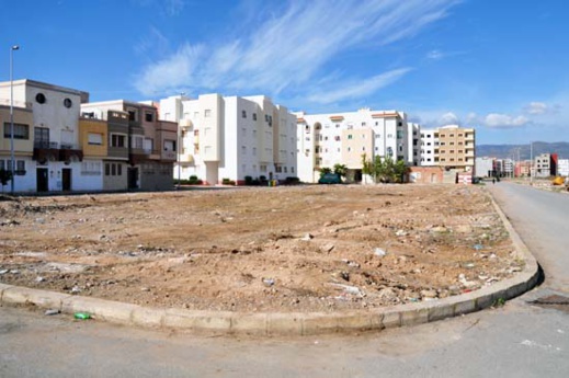 فرصة للمستثمرين في العقار.. قطعتين أرضيتين من 4000 متر للبيع في موقع إستراتيجي بالناظور الجديد فرصة للمستثمرين في العقار.. قطعتين أرضيتين من 4000 متر للبيع في موقع إستراتيجي بالناظور الجديد