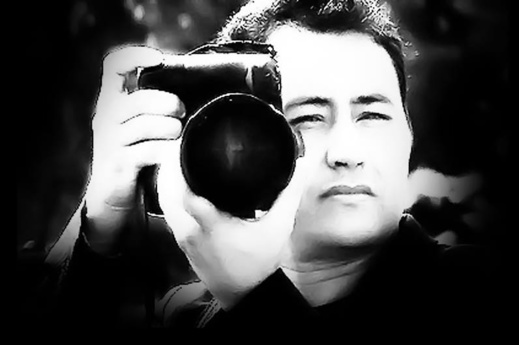 الحقوني.. السّاحر الريفي الذي تحوّلت العدسة على يديْه إلى جواز عبور إلى القلوب وإلى كلّ الأقطار الحقوني.. السّاحر الريفي الذي تحوّلت العدسة على يديْه إلى جواز عبور إلى القلوب وإلى كلّ الأقطار