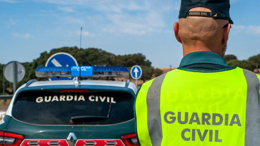 توقيف مغربي بميناء مليلية كان يحاول تهريب كمية من الشيرا إلى إسبانيا توقيف مغربي بميناء مليلية كان يحاول تهريب كمية من الشيرا إلى إسبانيا