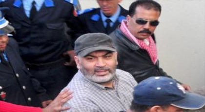 محامي يأسف لعدم الإفراج عن المعتقل الناظوري بلعيرج بمناسبة المسيرة الخضراء محامي يأسف لعدم الإفراج عن المعتقل الناظوري بلعيرج بمناسبة المسيرة الخضراء