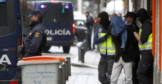 إسبانيا.. تفكيك شبكة دولية لتهريب مخدر الحشيش من المغرب إسبانيا.. تفكيك شبكة دولية لتهريب مخدر الحشيش من المغرب