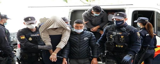أحكام بالحبس على مسافرين مغاربة خدعوا طاقم طائرة للهروب في مطار إسباني أحكام بالحبس على مسافرين مغاربة خدعوا طاقم طائرة للهروب في مطار إسباني