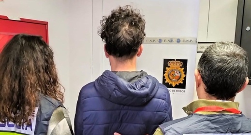 محكمة إسبانية تلغي قرارا يطرد مهاجرا مغربيا لهذا السبب محكمة إسبانية تلغي قرارا يطرد مهاجرا مغربيا لهذا السبب