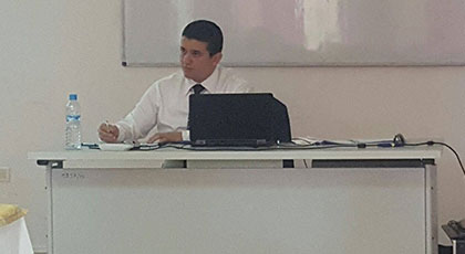أحمد العباسي ابن مدينة العروي ينال شهادة الدكتوراه في الاقتصاد وعلوم التسيير بميزة مشرف جدا أحمد العباسي ابن مدينة العروي ينال شهادة الدكتوراه في الاقتصاد وعلوم التسيير بميزة مشرف جدا