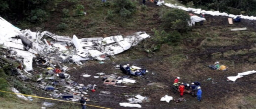 تحطم طائرة خفيفة يسفر عن مقتل سبعة أشخاص تحطم طائرة خفيفة يسفر عن مقتل سبعة أشخاص