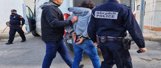 توقيف ثلاثيني متورط في سرقة ثلاث سيارات بمدينة زايو توقيف ثلاثيني متورط في سرقة ثلاث سيارات بمدينة زايو
