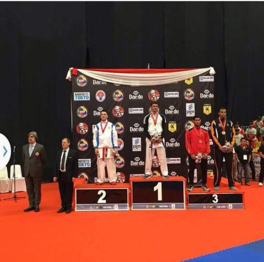 مبروك.. الناظوري أشرف أوشن يحرز اليوم لقب بطولة العالم في الكراطي مبروك.. الناظوري أشرف أوشن يحرز اليوم لقب بطولة العالم في الكراطي