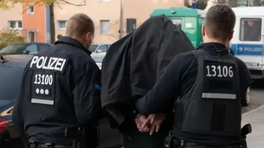 احتفالات رأس السنة تسفر عن قتيل و 330 موقوف بألمانيا احتفالات رأس السنة تسفر عن قتيل و 330 موقوف بألمانيا