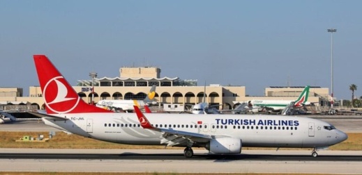 الشرطة تنشر صور مغربيين هربا من طائرة تركية نزلت اضطراريا بمطار مالطا الشرطة تنشر صور مغربيين هربا من طائرة تركية نزلت اضطراريا بمطار مالطا