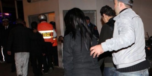 توقيف سيدة بالناظور نصبت على حالمين بالهجرة في مبالغ مالية توقيف سيدة بالناظور نصبت على حالمين بالهجرة في مبالغ مالية