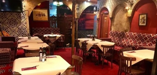 بلدية إسبانية تتقدم بشكاية ضد صاحب مطعم مغربي بسبب المثليين بلدية إسبانية تتقدم بشكاية ضد صاحب مطعم مغربي بسبب المثليين