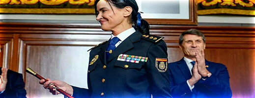 حملة عنصرية تستهدف مسؤولة أمنية إسبانية رفيعة بسبب أصولها المغربية حملة عنصرية تستهدف مسؤولة أمنية إسبانية رفيعة بسبب أصولها المغربية