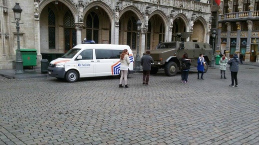 بالفيديو.. إستمرار حالة التأهب لليوم الثاني بالعاصمة البلجيكية بروكسيل والجالية الريفية متخوفة بالفيديو.. إستمرار حالة التأهب لليوم الثاني بالعاصمة البلجيكية بروكسيل والجالية الريفية متخوفة