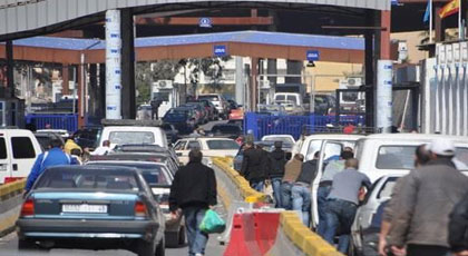 السيبة هادي.. مسؤول فبنك المغرب تسبب في إصابة شرطي بالمعبر الحدودي بني أنصار وهذا هو السبب السيبة هادي.. مسؤول فبنك المغرب تسبب في إصابة شرطي بالمعبر الحدودي بني أنصار وهذا هو السبب