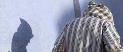 توقيف فقيه انتهك براءة أربعة أطفال أحدهم لا يتجاوز عمره 5 سنوات توقيف فقيه انتهك براءة أربعة أطفال أحدهم لا يتجاوز عمره 5 سنوات