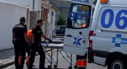 شرطي إسباني ينقذ حياة طفل ناظوري بعد إبتلاعه لقطعة نقدية شرطي إسباني ينقذ حياة طفل ناظوري بعد إبتلاعه لقطعة نقدية