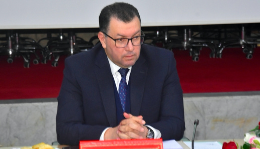 وزارة الداخلية تعفي الكاتب العام لعمالة الناظور من مهامه وزارة الداخلية تعفي الكاتب العام لعمالة الناظور من مهامه