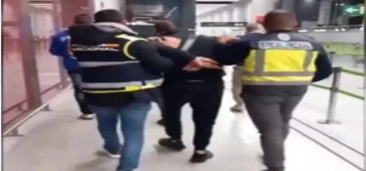 توقيف مغربي بمطار مالقة يشتبه ضلوعه في هجوم بروكسيل توقيف مغربي بمطار مالقة يشتبه ضلوعه في هجوم بروكسيل