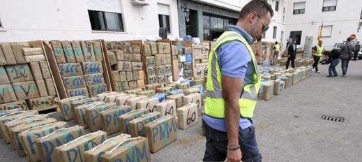 الإطاحة بشبكة متخصصة في تهريب المخدرات نحو المغرب بكاتالونيا الإطاحة بشبكة متخصصة في تهريب المخدرات نحو المغرب بكاتالونيا