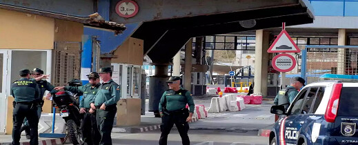 الجمارك التجارية بين الناظور ومليلية.. خطوة واحدة إلى الامام وعقبات كثيرة الجمارك التجارية بين الناظور ومليلية.. خطوة واحدة إلى الامام وعقبات كثيرة