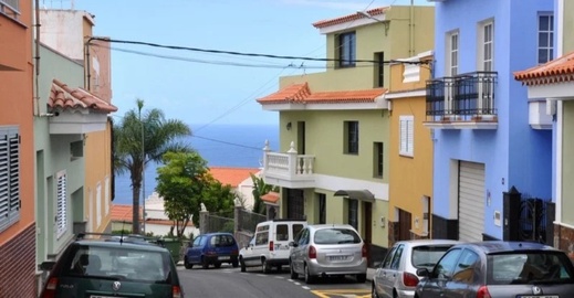 المغاربة أكثر الجاليات اقتناء للمنازل في إسبانيا المغاربة أكثر الجاليات اقتناء للمنازل في إسبانيا