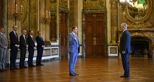 مغاربة بلجيكا يواجهون تدابير مشددة بعد فوز اليميني دي ويفر بمقعد رئيس الوزراء مغاربة بلجيكا يواجهون تدابير مشددة بعد فوز اليميني دي ويفر بمقعد رئيس الوزراء