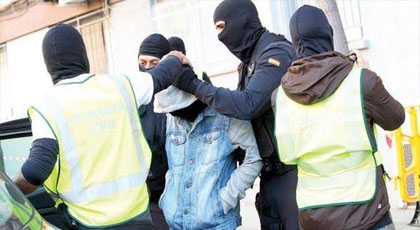داعش وما دير.. مليلية تطلق موقعا للتبليغ عن المتطرفين الدينيين داعش وما دير.. مليلية تطلق موقعا للتبليغ عن المتطرفين الدينيين