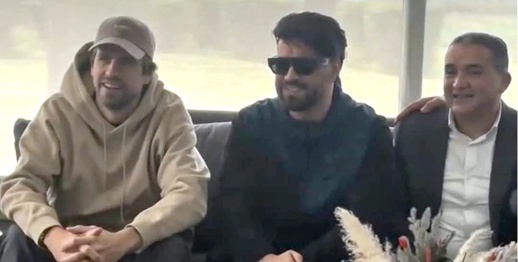 بيكيه يصل إلى المغرب ويلتقي بالستريمر إلياس المالكي بيكيه يصل إلى المغرب ويلتقي بالستريمر إلياس المالكي