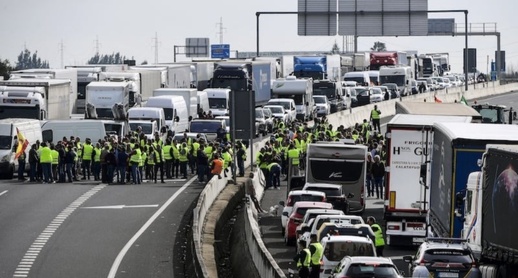 أوروبا تستعد لاتخاذ إجراءات صارمة بشأن واردات الأغذية غير المناسبة لمعاييرها أوروبا تستعد لاتخاذ إجراءات صارمة بشأن واردات الأغذية غير المناسبة لمعاييرها