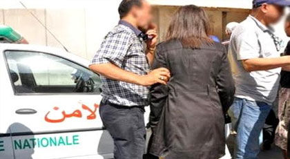مثير.. ناظورية هي من انتحلت صفة ابنة المستشار الملكي الهمة والأمن يعتقلها مثير.. ناظورية هي من انتحلت صفة ابنة المستشار الملكي الهمة والأمن يعتقلها