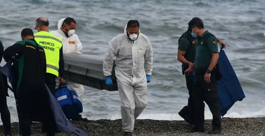 العثور على جثة مهاجر في مياه المدينة المحتلة العثور على جثة مهاجر في مياه المدينة المحتلة