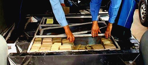 إحباط محاولة تهريب كمية من المخدرات نحو أوروبا عبر ميناء الناظور إحباط محاولة تهريب كمية من المخدرات نحو أوروبا عبر ميناء الناظور