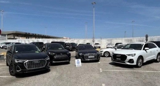 الشرطة الإسبانية تطيح بشبكة لتهريب السيارات الفارهة إلى المغرب الشرطة الإسبانية تطيح بشبكة لتهريب السيارات الفارهة إلى المغرب