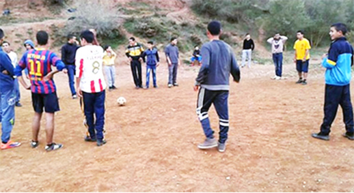 الدريوش.. ساكنة جبال لعسارة تتمرغ في أوحال التهميش والإقصاء على مستويات عدة الدريوش.. ساكنة جبال لعسارة تتمرغ في أوحال التهميش والإقصاء على مستويات عدة