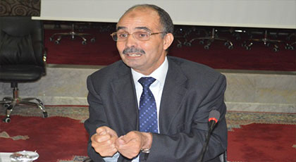 رؤساء الجماعات وأعضاء الجهة "يحرجون" عامل الناظور بخصوص بلدية بني أنصار رؤساء الجماعات وأعضاء الجهة "يحرجون" عامل الناظور بخصوص بلدية بني أنصار