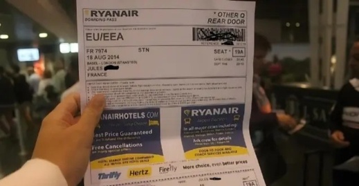 ريان إير تنهي العمل ببطاقات الصعود الورقية ابتداء من نونبر ريان إير تنهي العمل ببطاقات الصعود الورقية ابتداء من نونبر