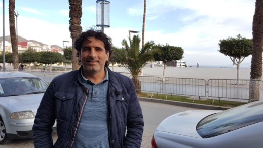 مدرب مغربي هولندي في زيارة لفريق شباب الحسيمة .. فهل سيستفيد الفريق الريفي من خدماته مدرب مغربي هولندي في زيارة لفريق شباب الحسيمة .. فهل سيستفيد الفريق الريفي من خدماته