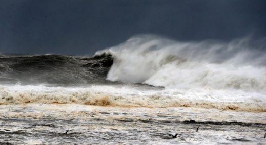 رياح قوية وأمواج عاتية وتساقطات ثلجية مرتقبة في عدة مناطق بالمملكة رياح قوية وأمواج عاتية وتساقطات ثلجية مرتقبة في عدة مناطق بالمملكة