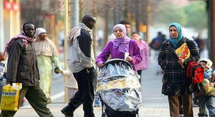 المغاربة على رأس قائمة المهاجرين الوافدين إلى الأندلس المغاربة على رأس قائمة المهاجرين الوافدين إلى الأندلس