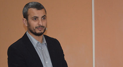 موسى أعظمي ينال شهادة الدكتوراه بميزة مشرف جداً مع التنويه بالقيمة العلمية لأطروحته موسى أعظمي ينال شهادة الدكتوراه بميزة مشرف جداً مع التنويه بالقيمة العلمية لأطروحته