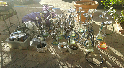 الشرطة الإدارية بالناظور تقوم بتشميع ثلاث مقاهي للشيشة بحي المطار الشرطة الإدارية بالناظور تقوم بتشميع ثلاث مقاهي للشيشة بحي المطار