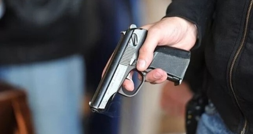 توقيف سائق سيارة دبلوماسية أشهر مسدسا في وجه سائق طاكسي توقيف سائق سيارة دبلوماسية أشهر مسدسا في وجه سائق طاكسي