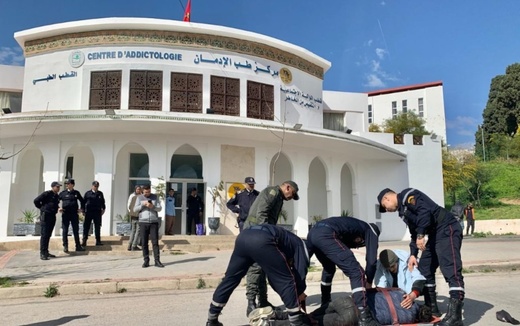 بعد اضطرابات في التموين.. وزارة الصحة تستأنف توزيع الميثادون بمراكز الإدمان بعد اضطرابات في التموين.. وزارة الصحة تستأنف توزيع الميثادون بمراكز الإدمان