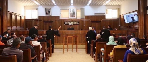 متابعة قاضي وزوجته ووسيط بتهم ثقيلة تتعلق بالارتشاء واستغلال النفوذ متابعة قاضي وزوجته ووسيط بتهم ثقيلة تتعلق بالارتشاء واستغلال النفوذ