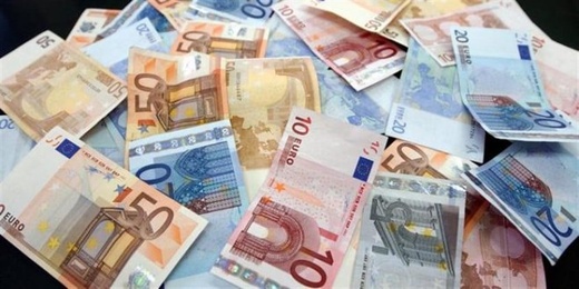 بنك إسبانيا يوضح بشأن سحب أوراق "الأورو" القديمة بنك إسبانيا يوضح بشأن سحب أوراق "الأورو" القديمة