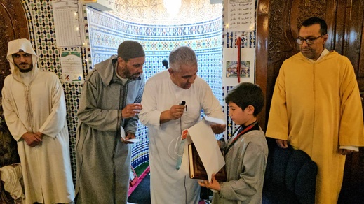 المجلس العلمي يشرف على حفل تتويج المشاركين في الدورة التربوية بمسجد الرضوان بالناظور الجديد المجلس العلمي يشرف على حفل تتويج المشاركين في الدورة التربوية بمسجد الرضوان بالناظور الجديد